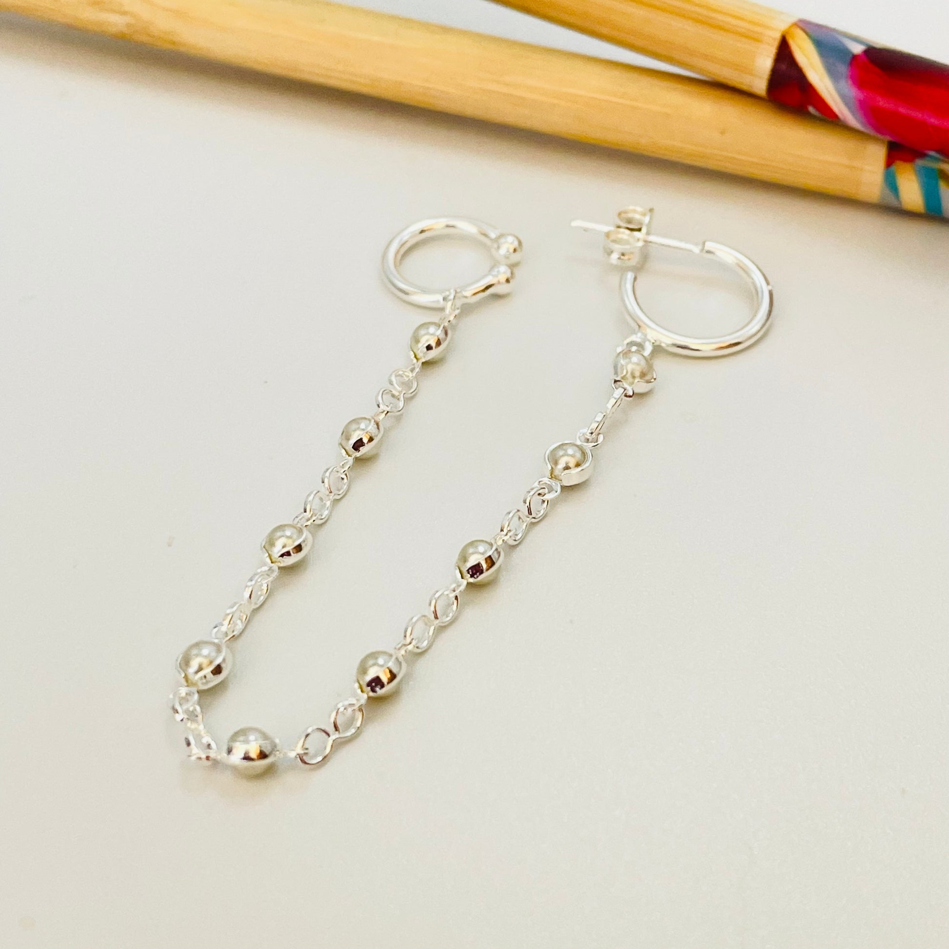 XP283 Aro argollita y cadena con perlas argolla 12 mm x 9 cm largo perla 2 mm Aro Baño Plata Aros Bañados hecho de Bronce Bañado en Plata 50 ml Joyas Bañadas en Plata