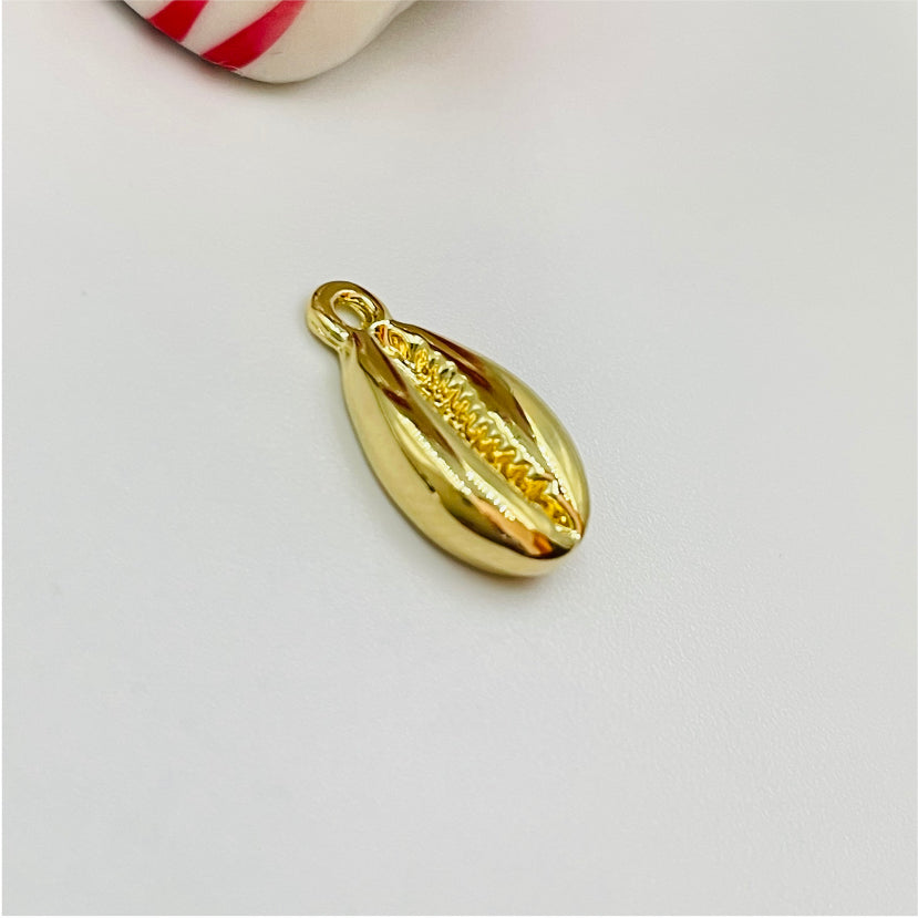 FO837 Colgante Conchita 14x7 mm incluye argollita Figura Baño Oro Figuras Bañadas en Oro y Plata hecho de Bronce Bañado en Oro 18K Joyas Bañadas en Oro