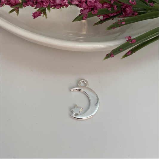 FP645 Colgante Luna y Estrella 17 x 12 mm Figura Baño Plata Figuras Bañadas en Oro y Plata hecho de Bronce Bañado en Plata 50 ml